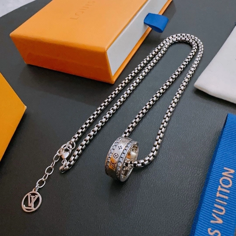 Comfortable LX Necklaces 310610