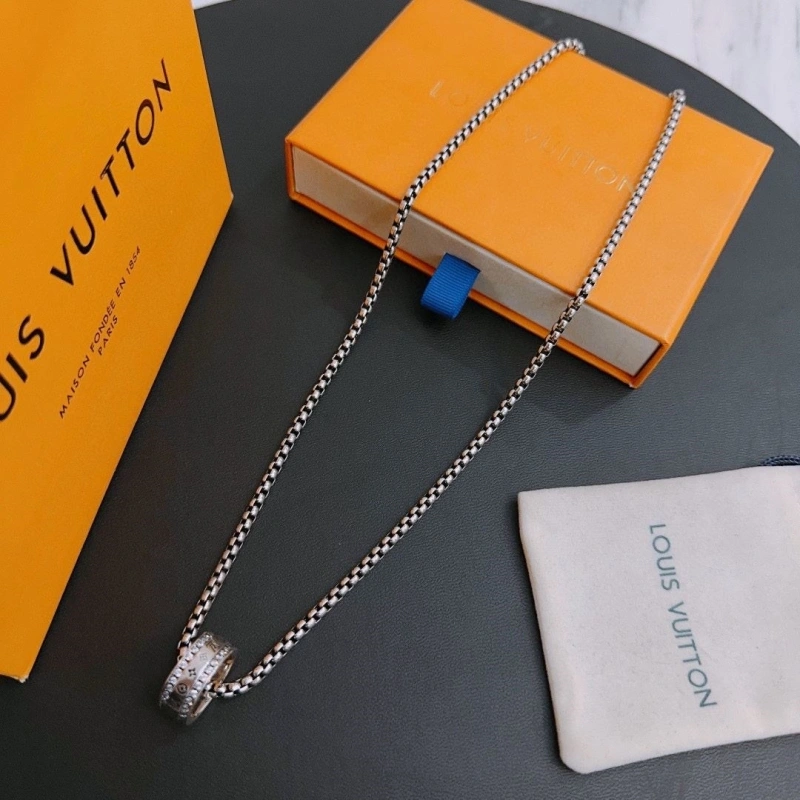 Comfortable LX Necklaces 310610