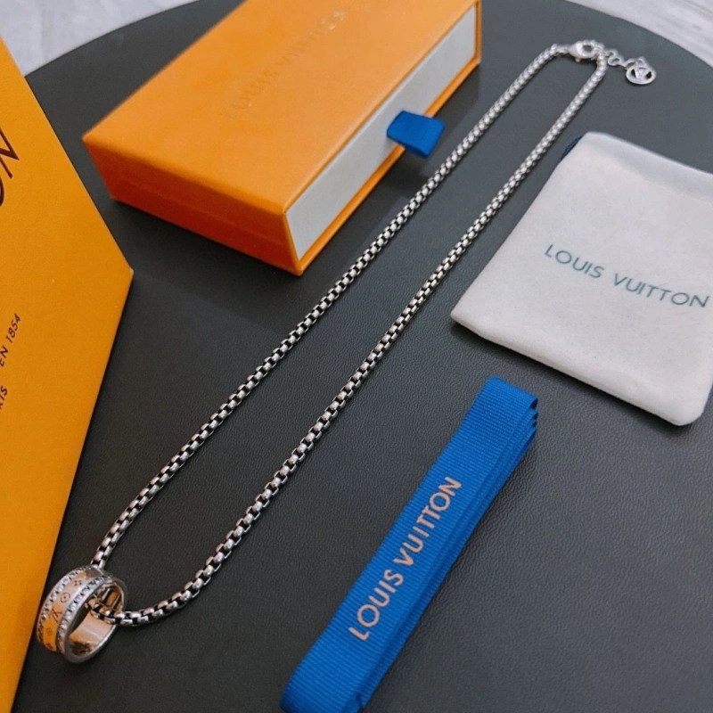 Comfortable LX Necklaces 310610