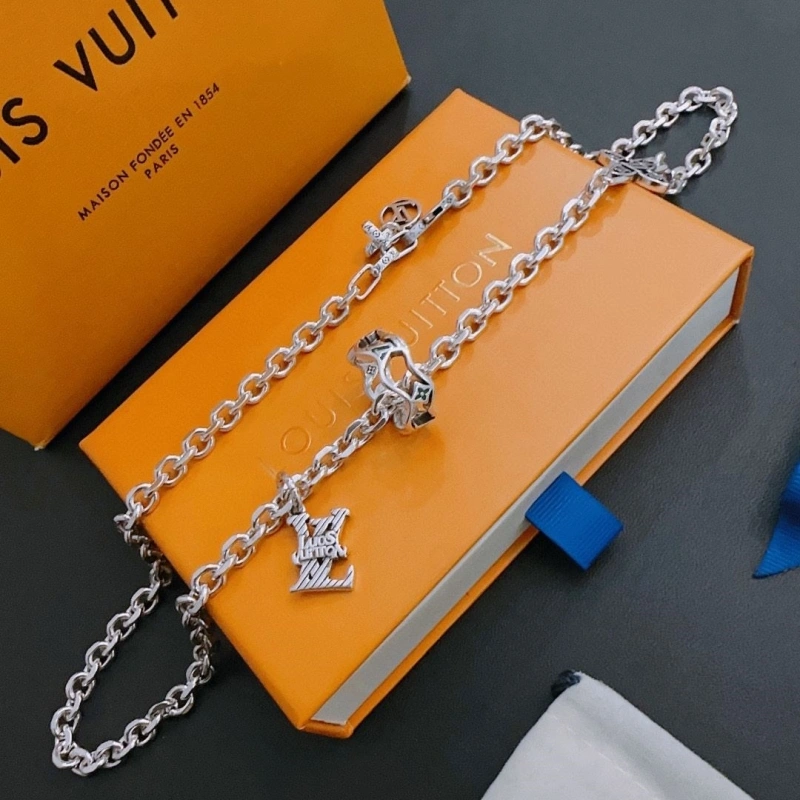 Popular LX Necklaces 310605