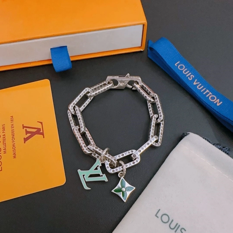 Resilient LX Necklaces 310597