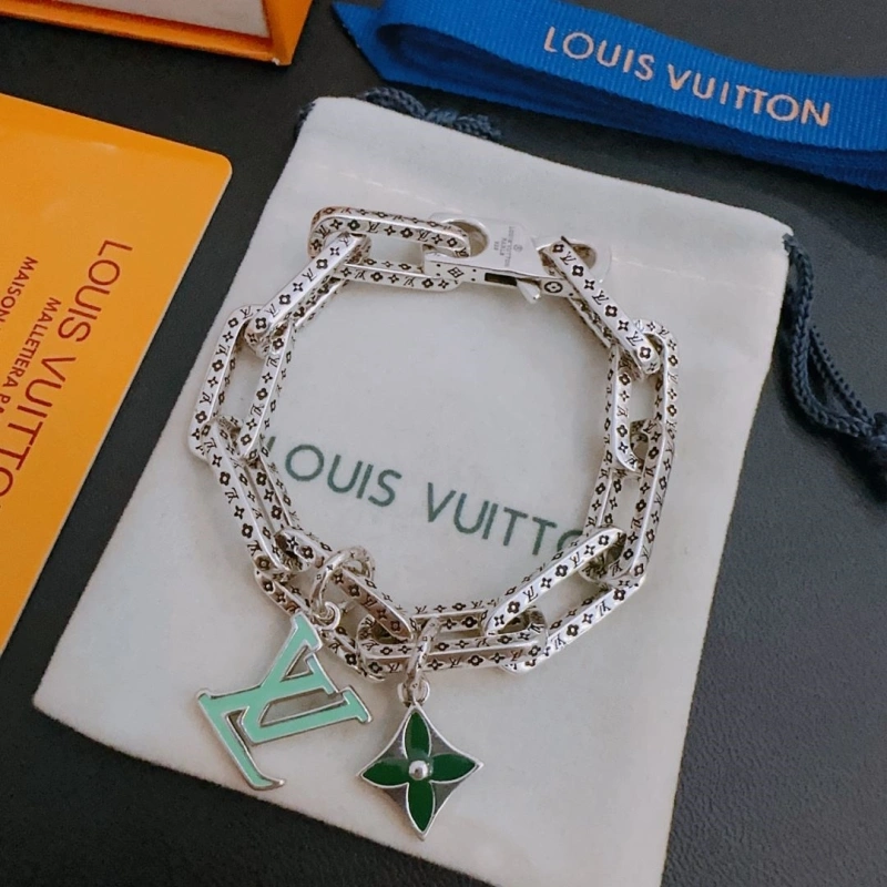 Resilient LX Necklaces 310597