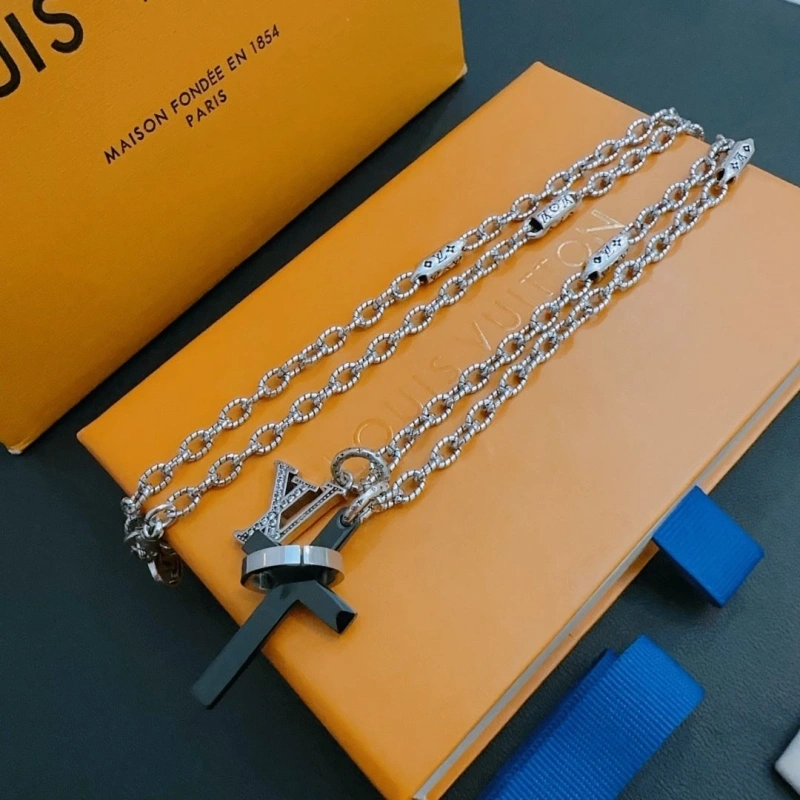 Functional LX Necklaces 310596