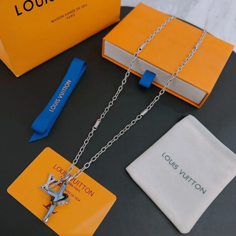 Functional LX Necklaces 310596