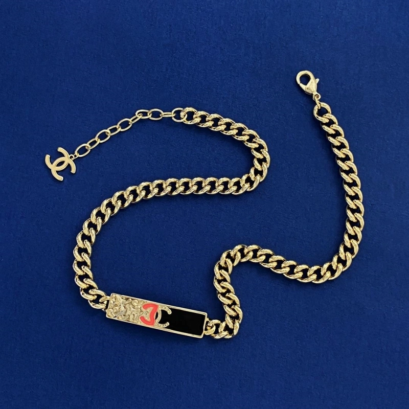 WellDesigned Chxnxl Necklaces 288147