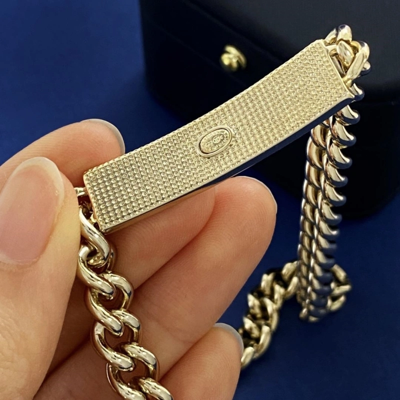 WellDesigned Chxnxl Necklaces 288147