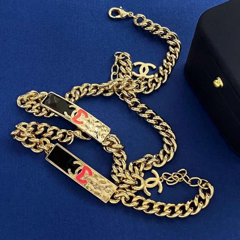 WellDesigned Chxnxl Necklaces 288147