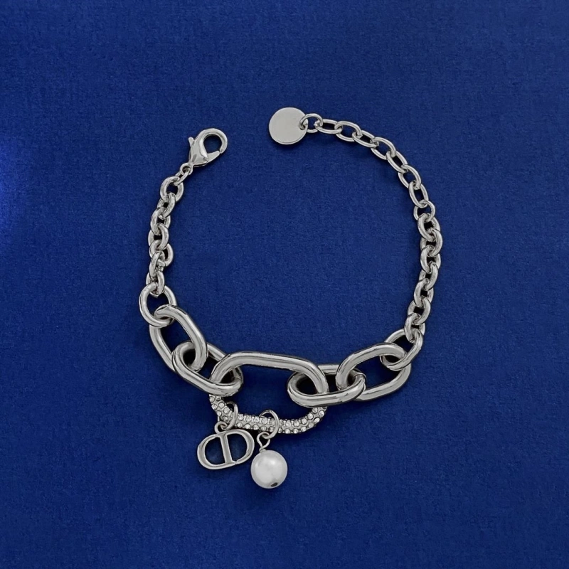 Trendsetting Christian Dxxr Necklaces 294705