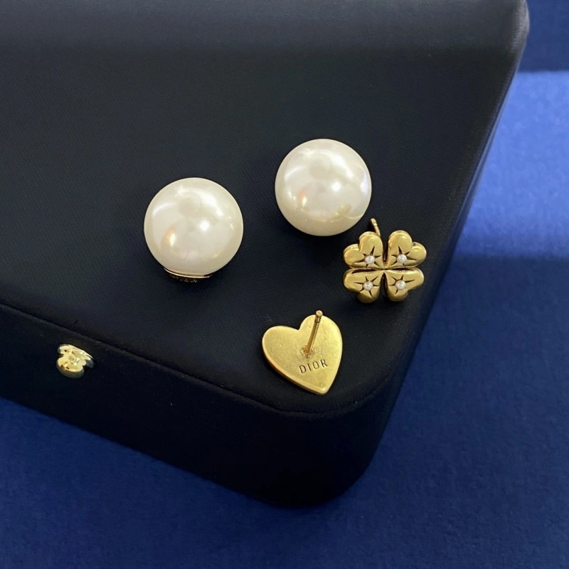 Reliable Christian Dxxr Earrings 294831