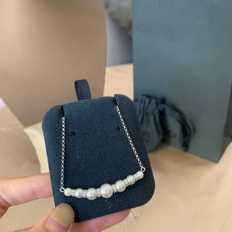 Versatile Axm Necklaces 281538