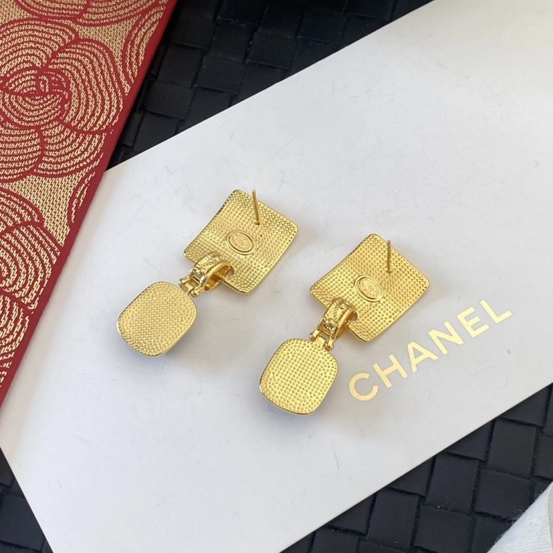 Trendy Chxnxl Earrings 288718