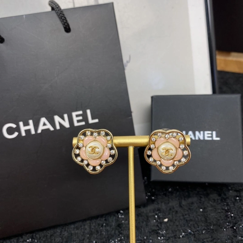 Fashionable Chxnxl Earrings 288698