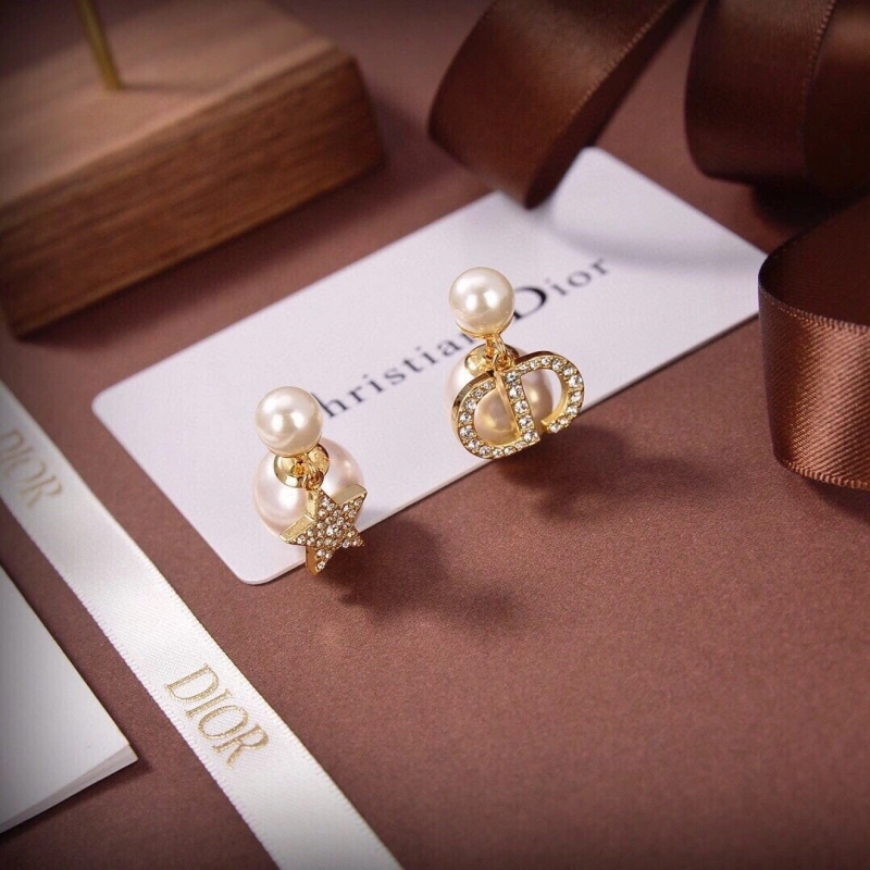 Christian Dxxr Earrings Efficient 294823
