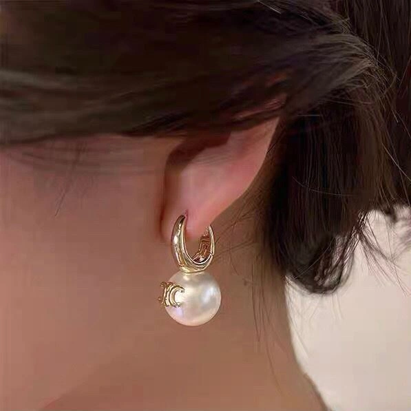 WellDesigned Cxlxne Earrings 283549