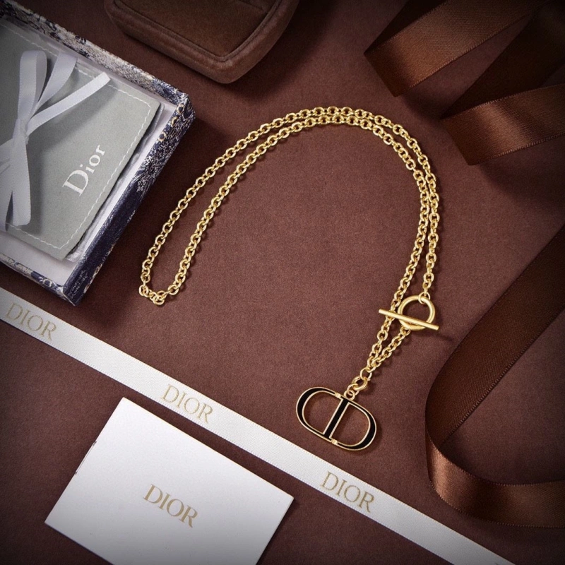 Christian Dxxr Necklaces Versatile 294702
