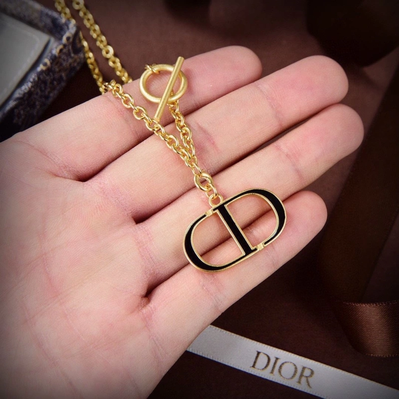 Christian Dxxr Necklaces Versatile 294702