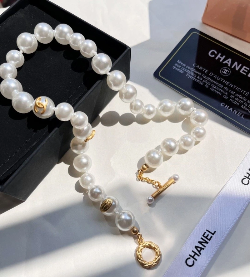 Elegant Chxnxl Necklaces 288133
