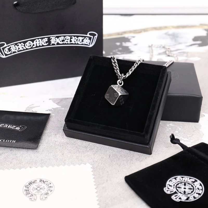 Chrxmx Hxxrts Necklaces ModernLook 299464