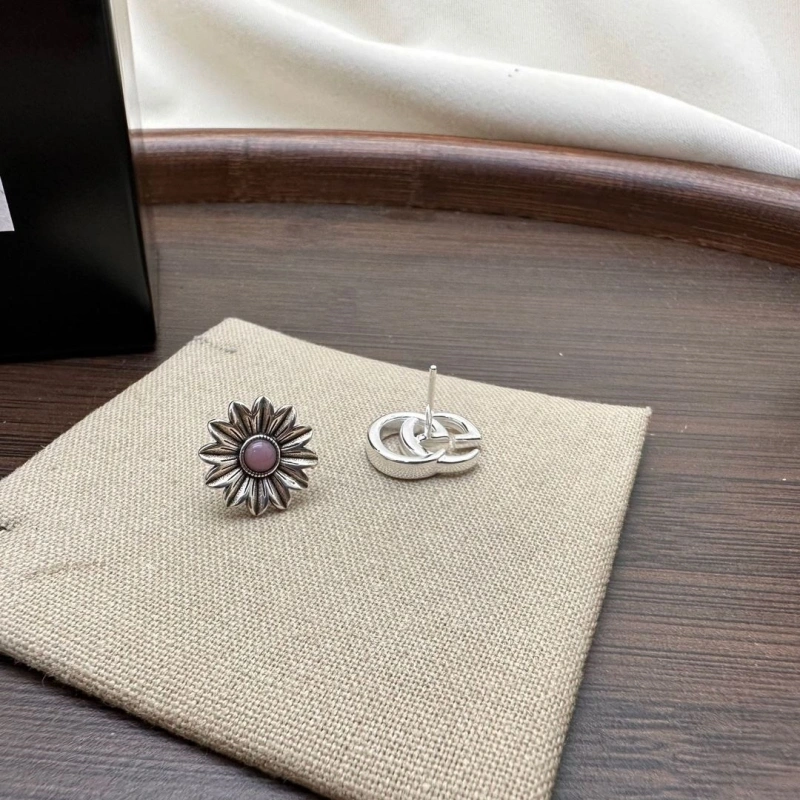 Fashionable Gxccx Earrings 305342