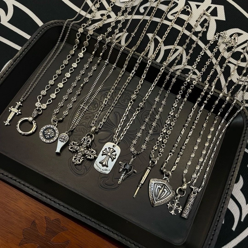 Chrxmx Hxxrts Necklaces Sleek 299450