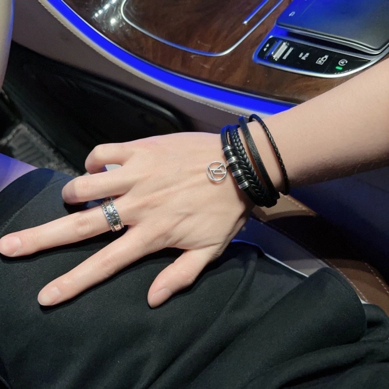 Comfortable LX Bracelets 311116