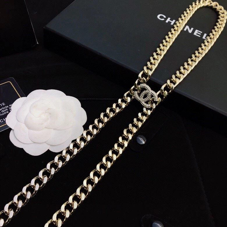 Breathable Chxnxl Necklaces 288122