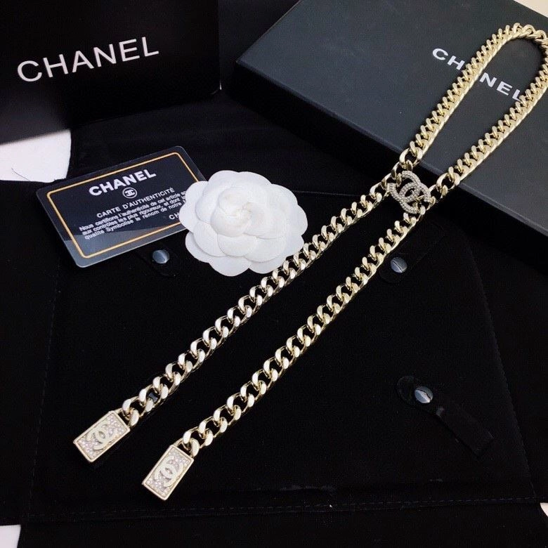 Breathable Chxnxl Necklaces 288122