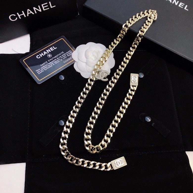 Breathable Chxnxl Necklaces 288122