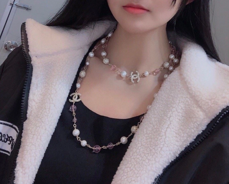 Bold Chxnxl Necklaces 288124