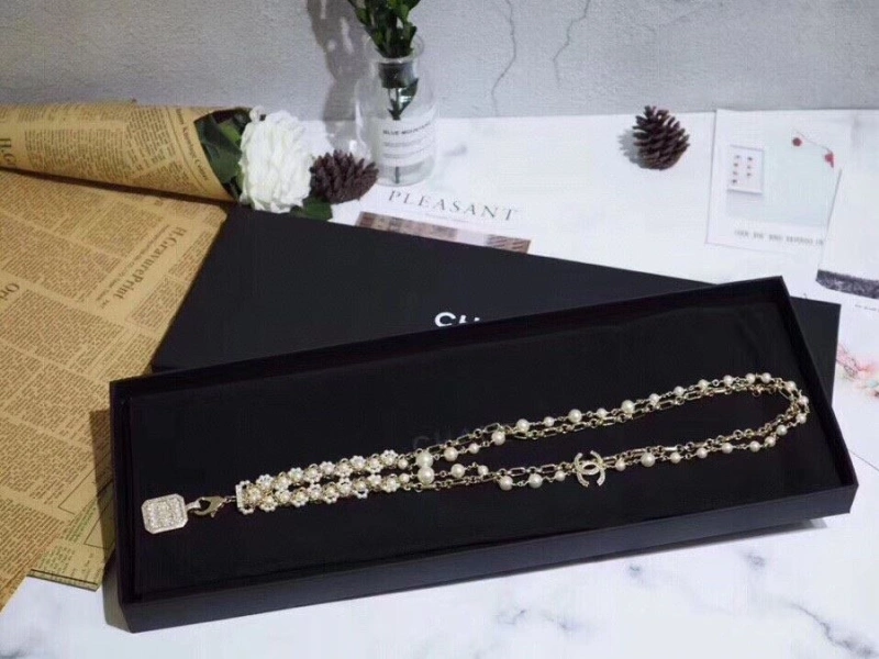 Vibrant Chxnxl Necklaces 288120