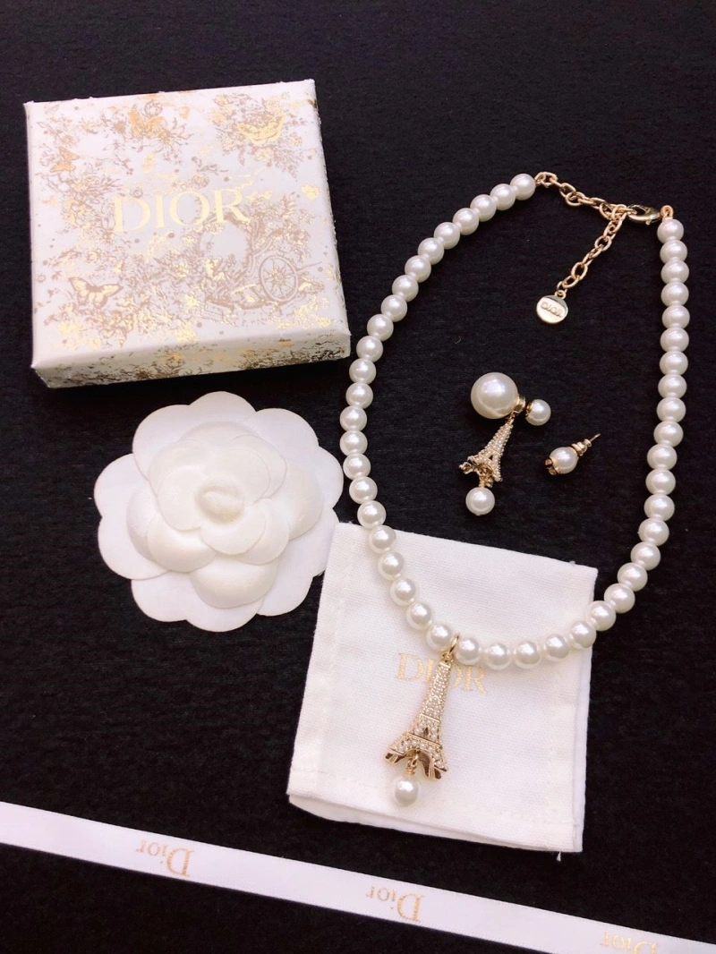 Christian Dxxr Necklaces Comfortable 294695
