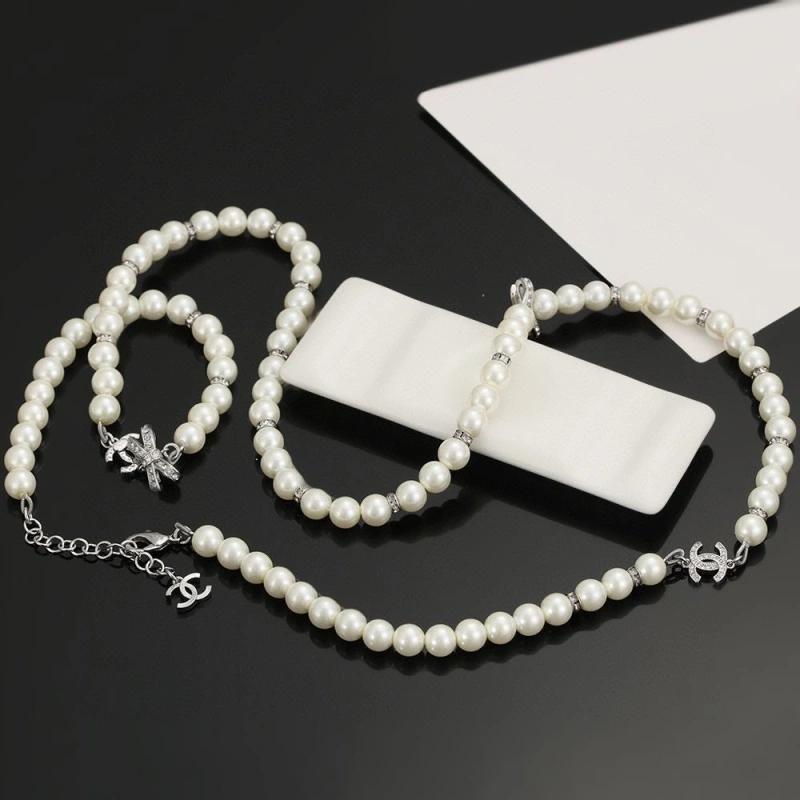 Affordable Chxnxl Necklaces 288116