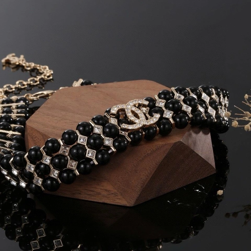 Flexible Chxnxl Necklaces 288119