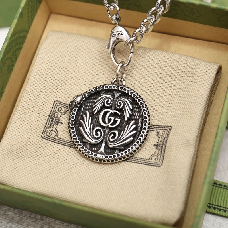 Resilient Gxccx Necklaces 304882