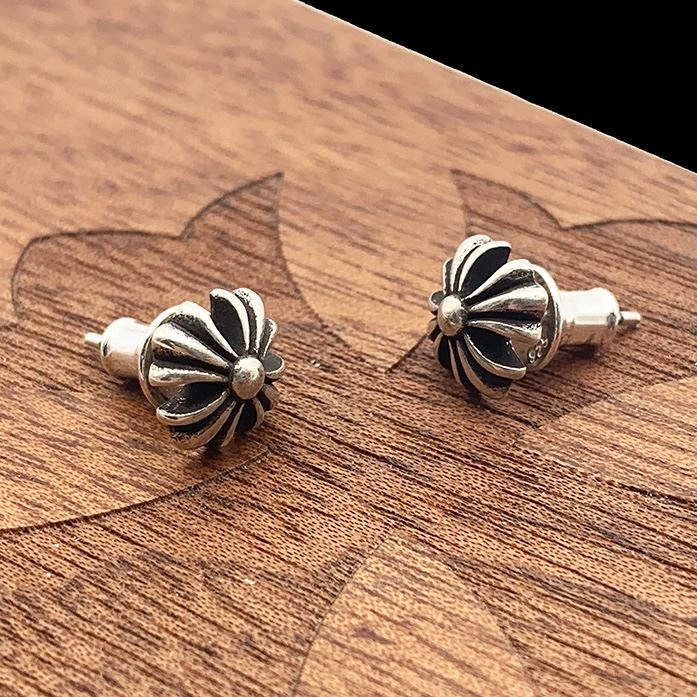 Chrxmx Hxxrts Earrings Sophisticated 299926