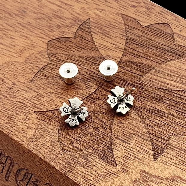 Chrxmx Hxxrts Earrings Sophisticated 299926