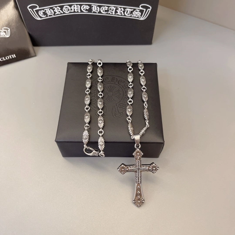 UrbanStyle Chrxmx Hxxrts Necklaces 299467