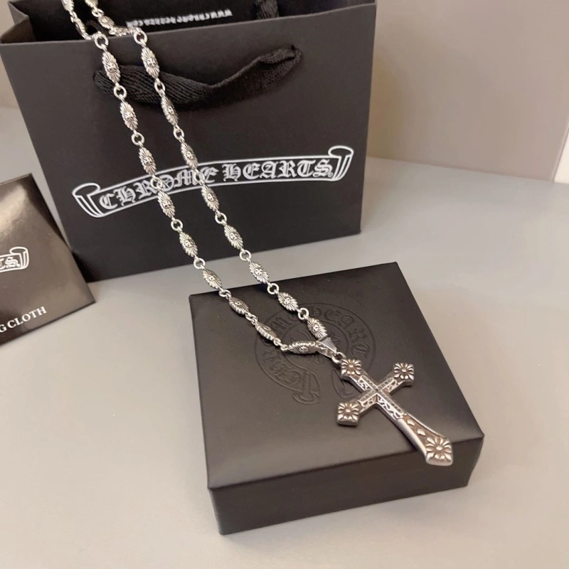 UrbanStyle Chrxmx Hxxrts Necklaces 299467