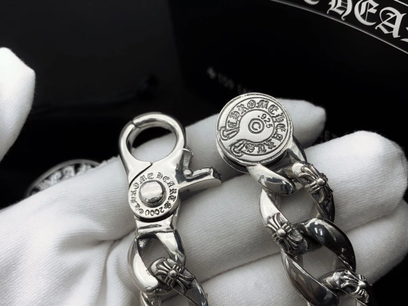 Vibrant Chrxmx Hxxrts Bracelets 300070
