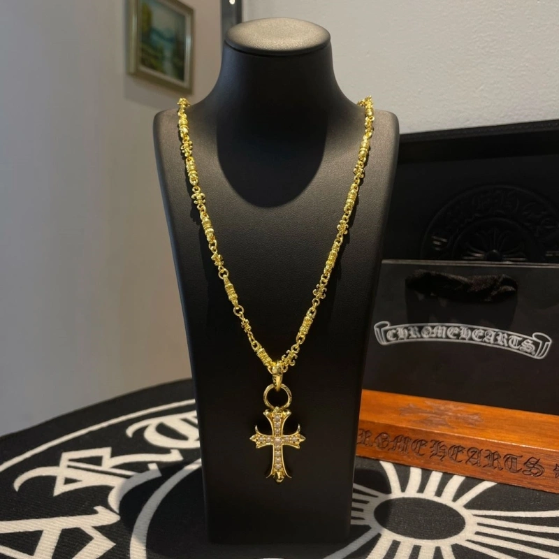 ModernLook Chrxmx Hxxrts Necklaces 299444