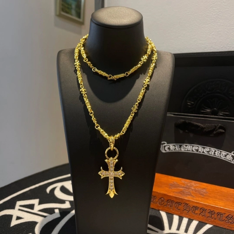 ModernLook Chrxmx Hxxrts Necklaces 299444