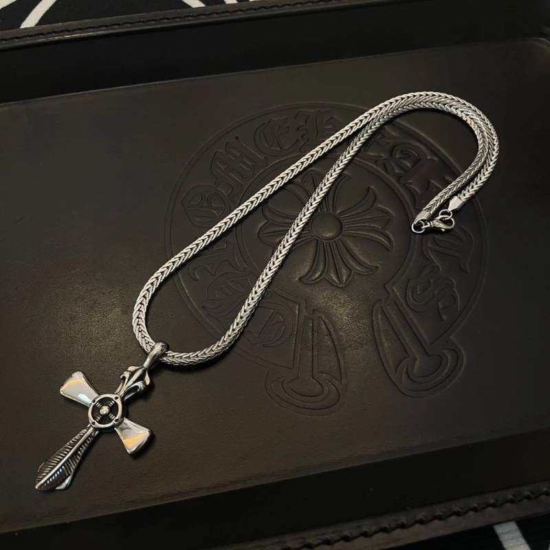 Breathable Chrxmx Hxxrts Necklaces 299441