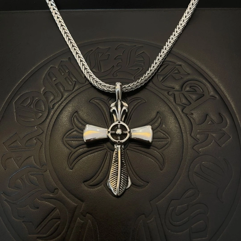 Breathable Chrxmx Hxxrts Necklaces 299441