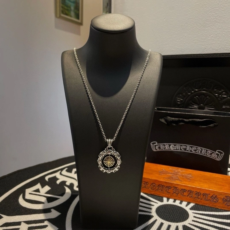NewStyle Chrxmx Hxxrts Necklaces 299438