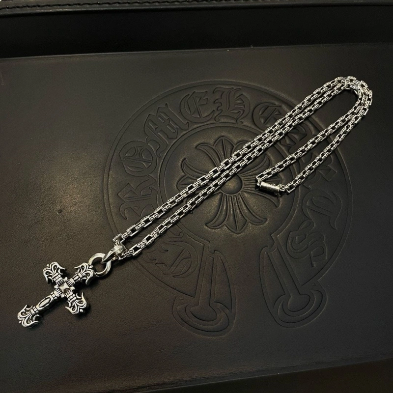 Stylish Chrxmx Hxxrts Necklaces 299432