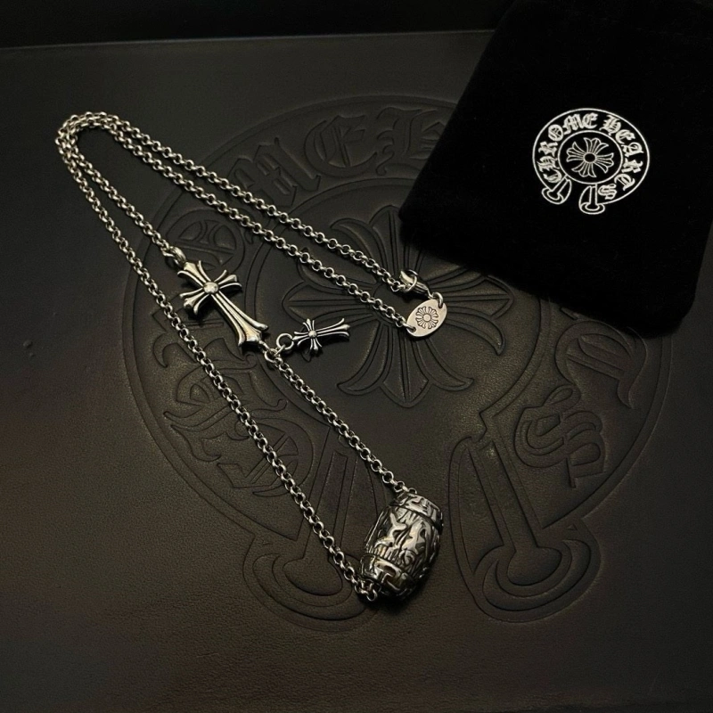 GoodFit Chrxmx Hxxrts Necklaces 299418