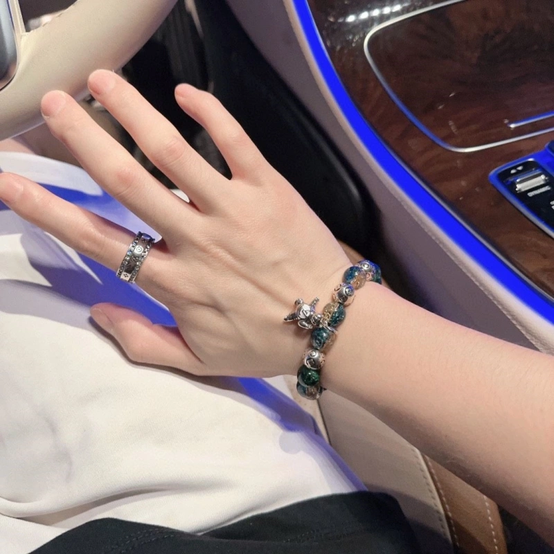 EyeCatching LX Bracelets 311119