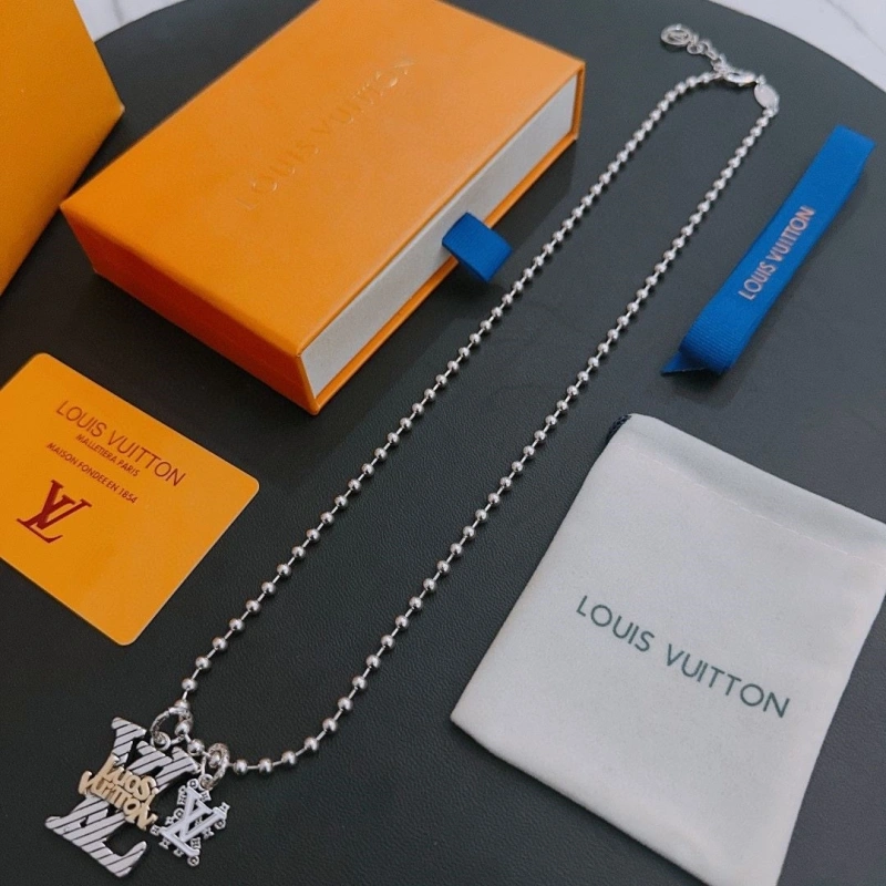Modern LX Necklaces 310579
