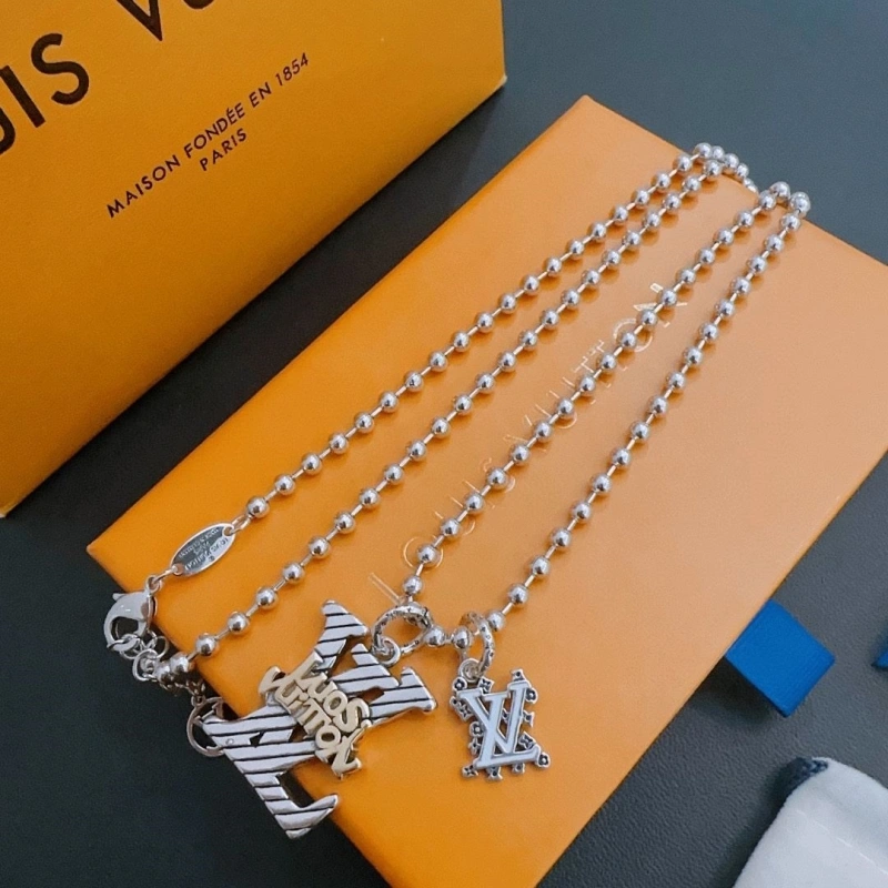 Modern LX Necklaces 310579
