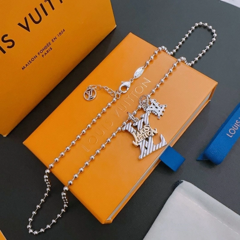 Modern LX Necklaces 310579